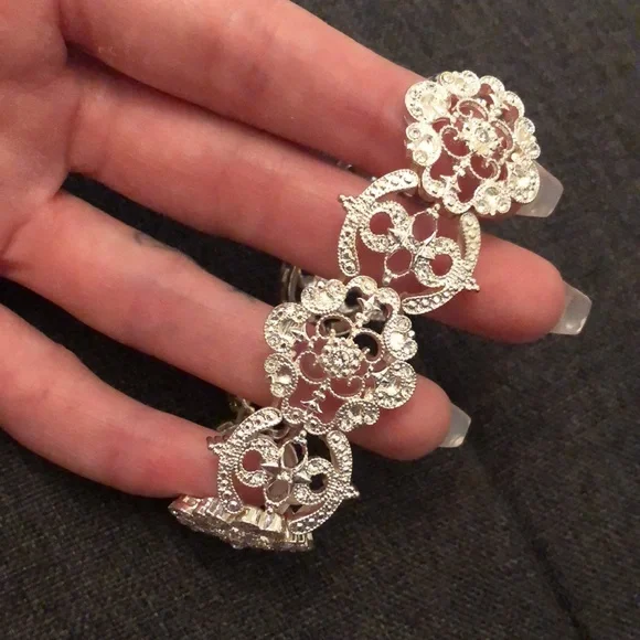 Bracelets - Picture 4 of 5